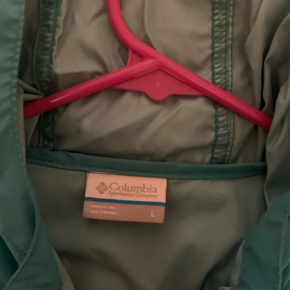 Columbia windbreaker - Picture 3 of 3